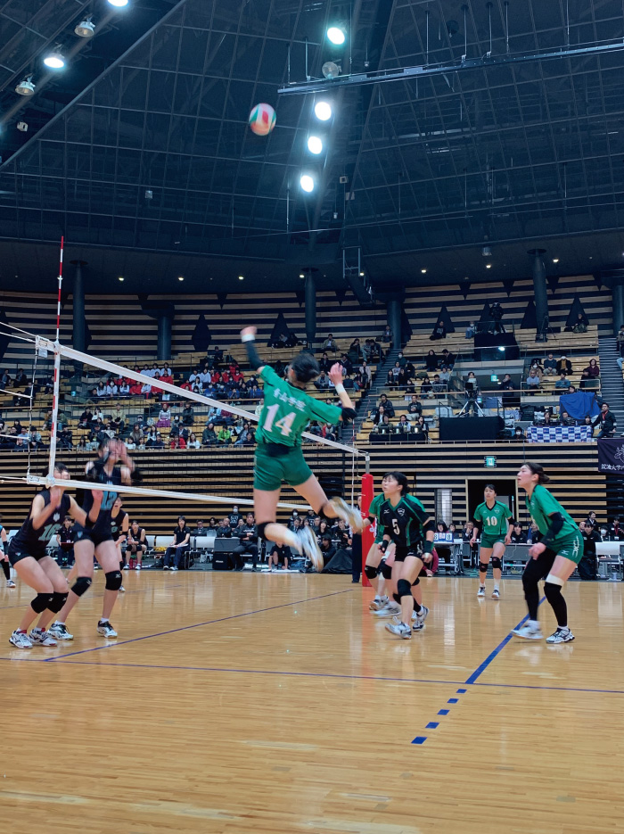 女子だってここまで飛ぶんだぞ