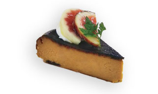 ミキプルーン入りバスクチーズケーキカット